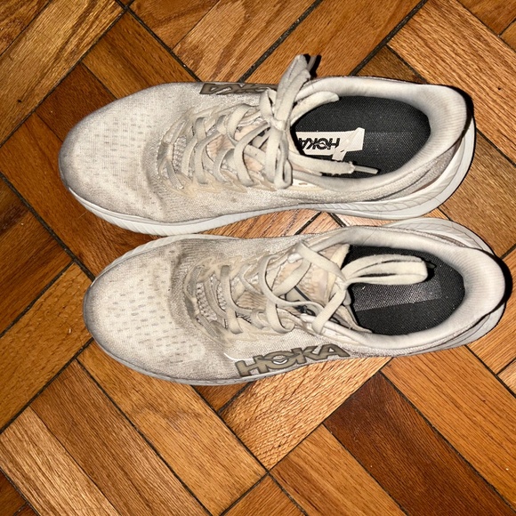 Hoka - Picture 2 of 4